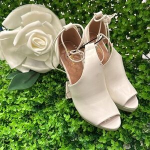 💚 Elegant White Women's Heels